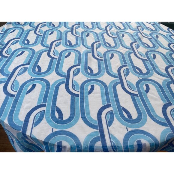 Vintage 1970s curtain, blue and white geometric groovy pattern, single panel - Picture 6 of 10